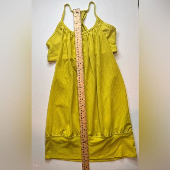 Lululemon Women’s No Limits Tank Top Sport Bra Lime Green Yellow Size 4 - Picture 7 of 16